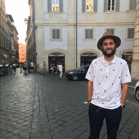 Meet your Posher, Savannah - Picture 16 of 17